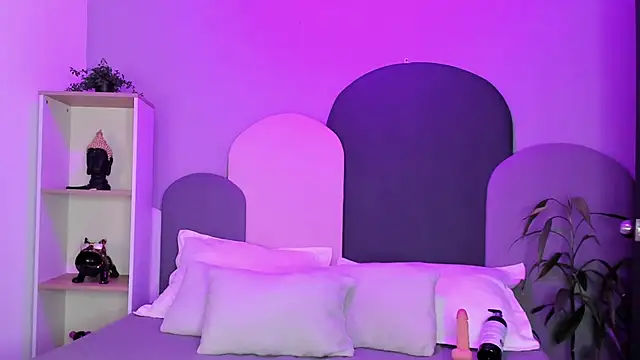 MiaFoxx149 live XXX chat