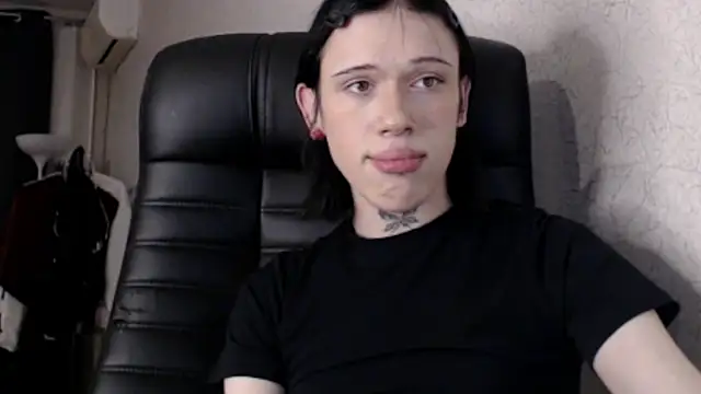 polimun Adlı Modelin Canlı XXX Sohbeti