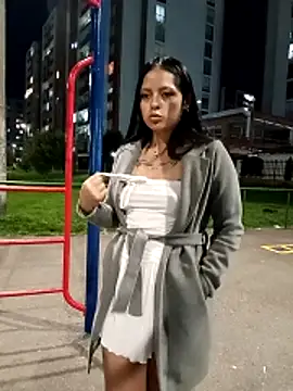 LunaHot_777 Chat XXX in diretta