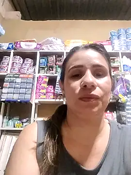 MIA-LARIOS Chat XXX in diretta