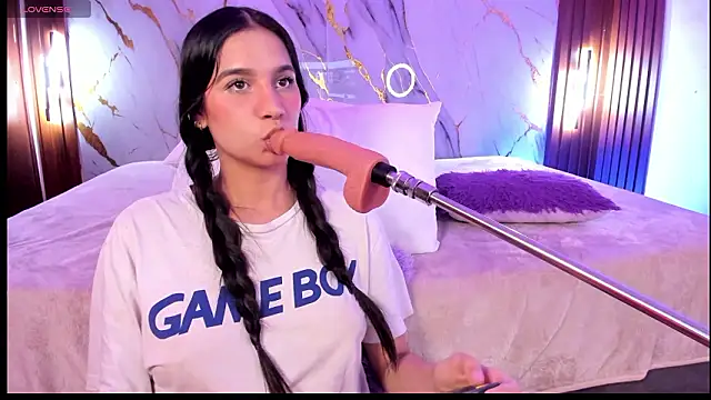 Emmiicute's Live XXX Chat