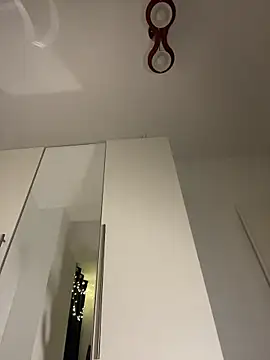 EllaCharm_ élő XXX-chatje