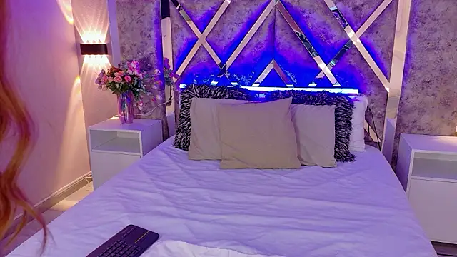 LolaGray__ élő XXX-chatje