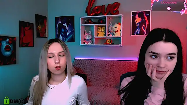 monica_xcx's Live XXX Chat