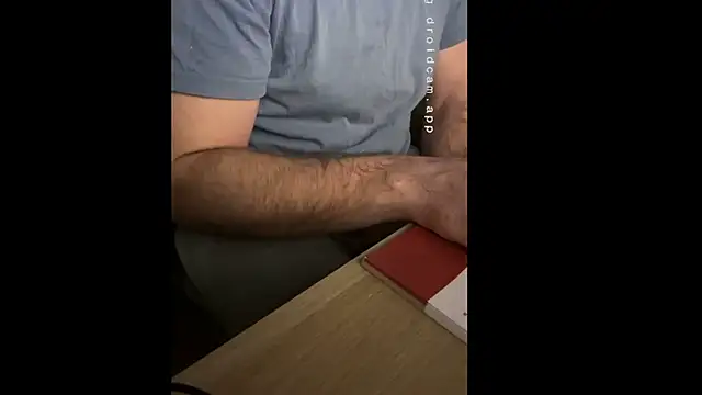 Show modela mrbigballs na web-kameri