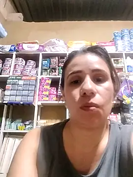 Chat XXX en directo de MIA-LARIOS