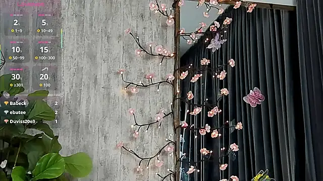 Maya_Collins_'s Live XXX Chat