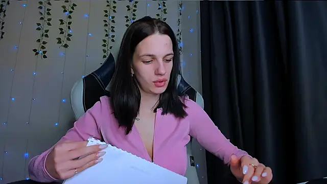 KarlaSim's Live XXX Chat