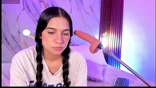 Chat XXX Live Emmiicute