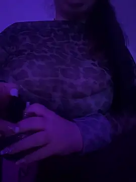 Chat +18 de savageebny ao vivo