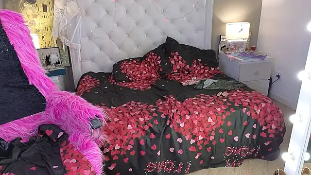 RoxalanaStar Adlı Modelin Canlı XXX Sohbeti