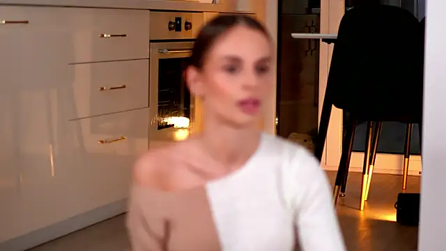 Chat XXX Live ElaraShine