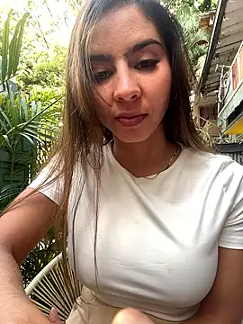 RouseColins 라이브 XXX 채팅