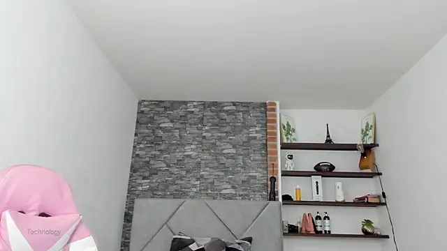 BooyHott_ Adlı Modelin Canlı XXX Sohbeti