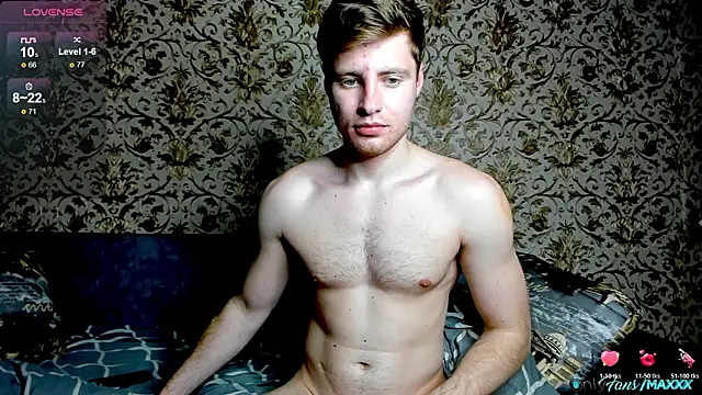 Maxhornyblondieman's Live XXX Chat