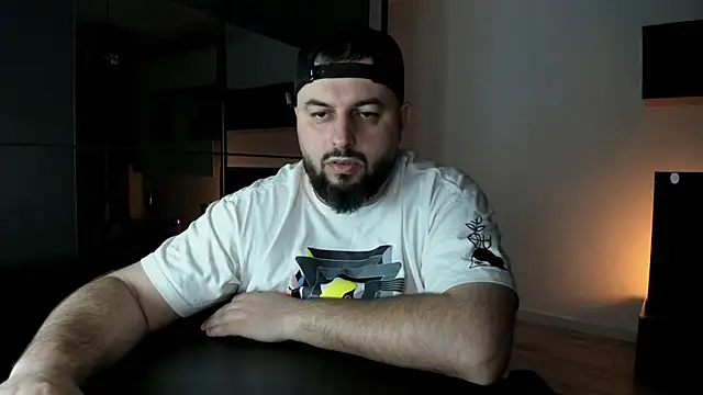 Živý XXX chat DravenPeak