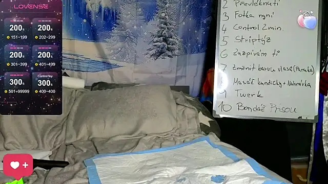 Онлайн чат XXX KittyMia