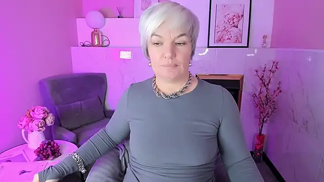 Show modela CarmenSoft na web-kameri