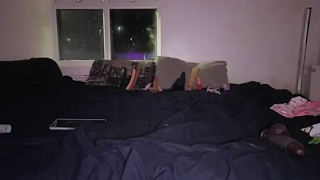 ENGLISHEMILY_69 live XXX chat