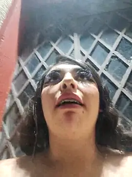 Živý XXX chat Bagiolett