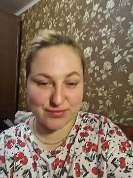 Chatroom XXX en direct de LianaJu