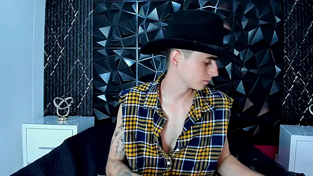 Онлайн чат XXX SpaceBoy1