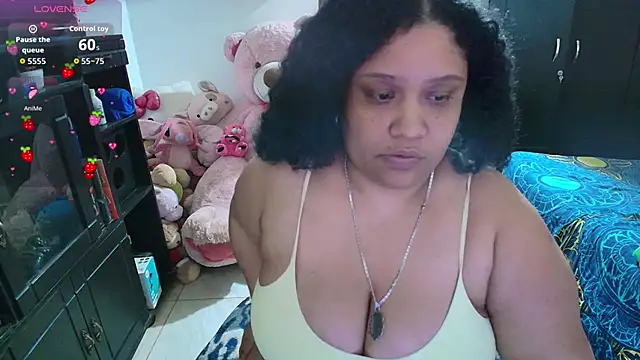 millaroberts: онлайн-секс-чат