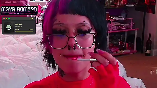 MissRomero Chat XXX live