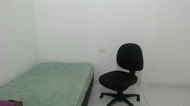 alison254's Live XXX Chat