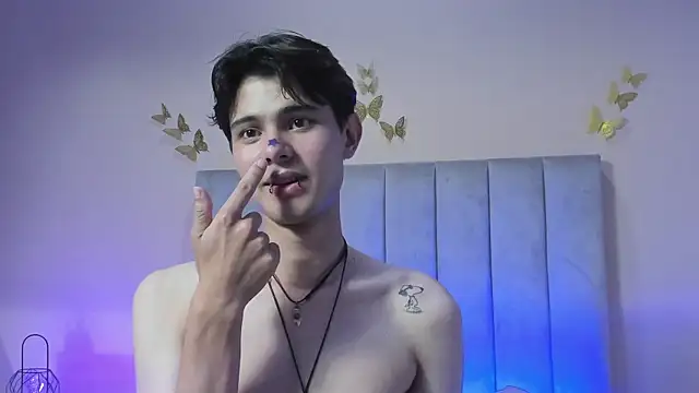 Derek_Sinn Live XXX-chat