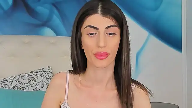 SkinnyDolly Adlı Modelin Canlı XXX Sohbeti