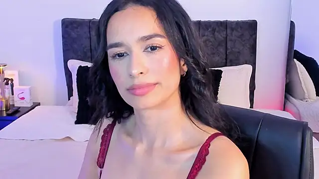 Taylormaxwell Adlı Modelin Canlı XXX Sohbeti