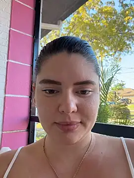 mangolini_parrocini Live XXX Chat