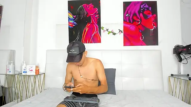 Chat +18 de ahsly78Bryan ao vivo