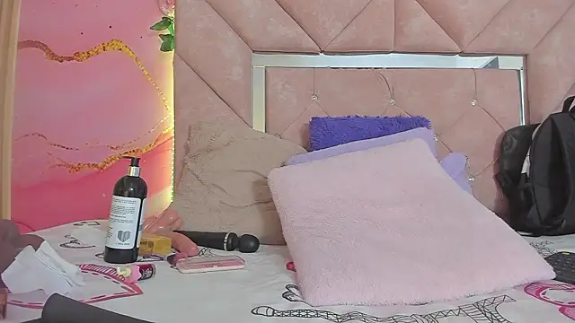 โชว์เว็บแคมของ Taylor__cooper