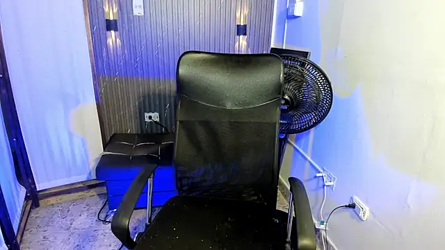 LyraFrost5's Live XXX Chat