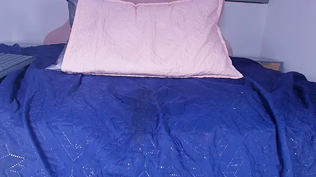 caata_cata's Live XXX Chat