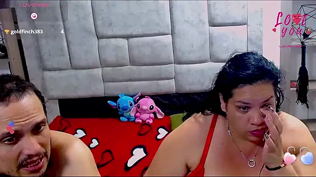 Candy_and_Jh0n Live XXX-chat