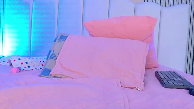 Chat +18 de sh_malala ao vivo