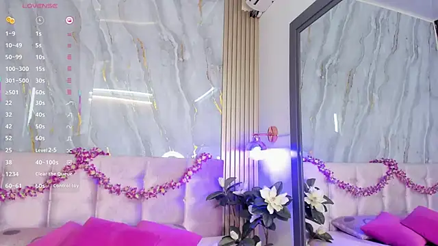 SalomeeHills 现场XXX聊天