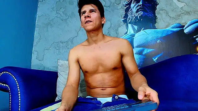 Atlas_desireのライブXXXチャット