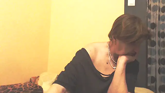 MioritaHard's Live XXX Chat