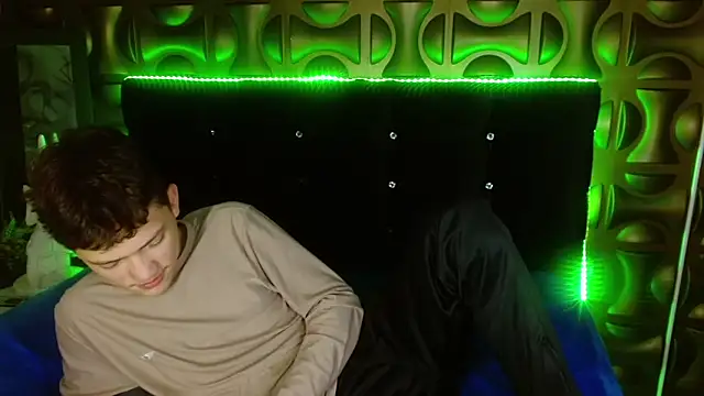 cruz_dante's Live XXX Chat