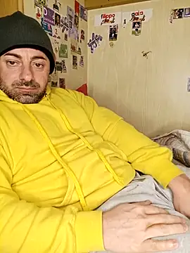 toro23xxxl Adlı Modelin Canlı XXX Sohbeti