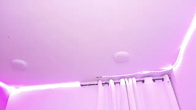 دردشة Sachi_Meow الجنسية المباشرة