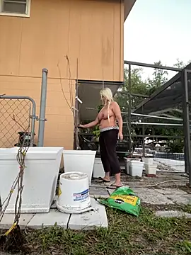 ADRIANNA_FOX's Webcam Show