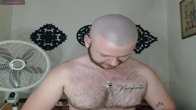 TONY_WHITE_7 Adlı Modelin Canlı XXX Sohbeti