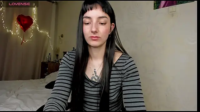 AishaGold Chat XXX live