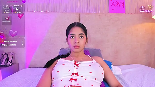 _kyraa_'s Live XXX Chat