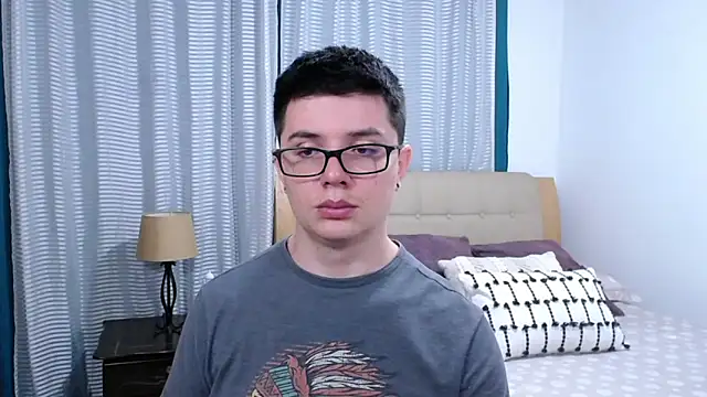 BlackFoXXX69のライブXXXチャット